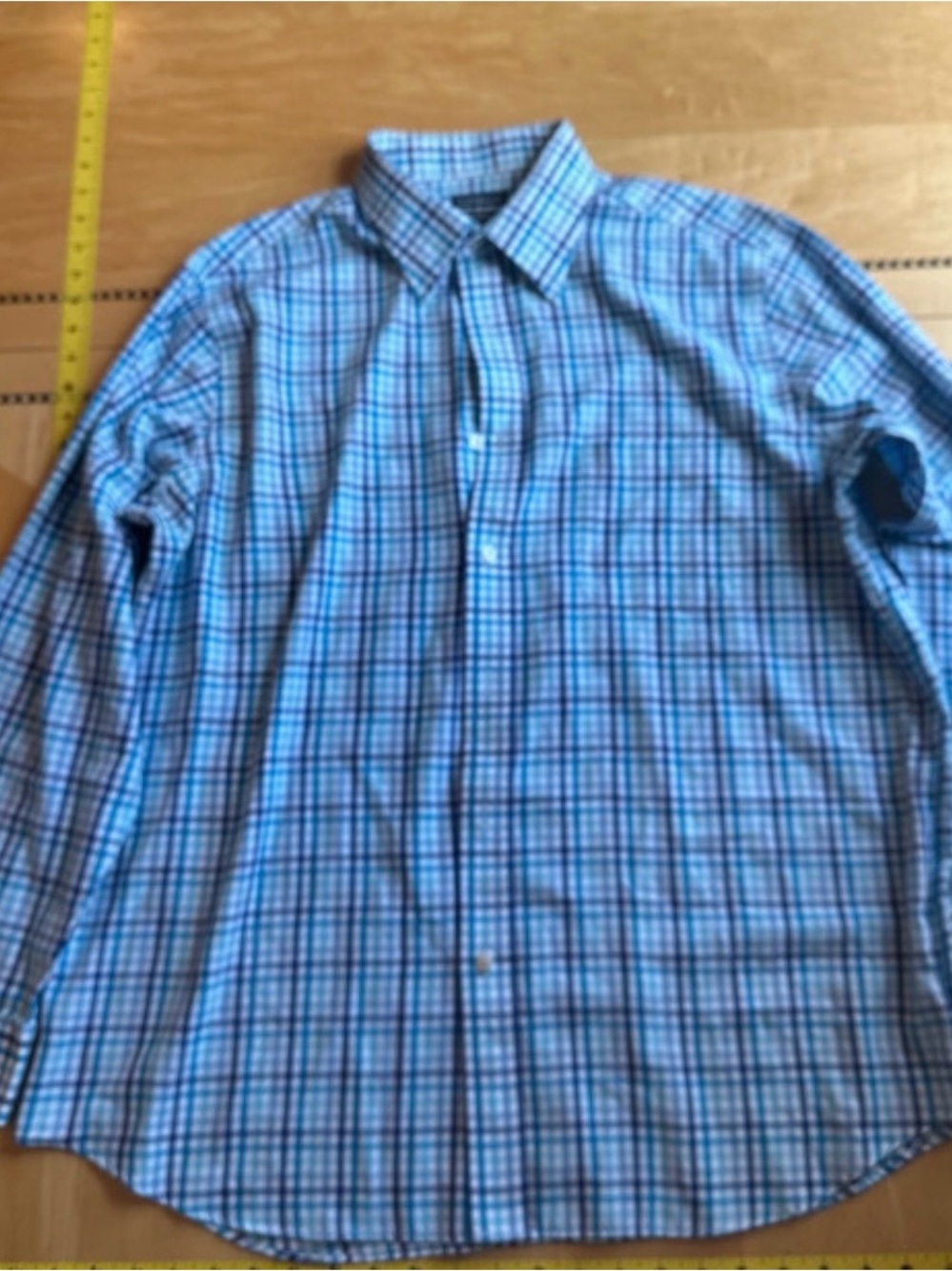 croft & barrow Blue and White Plaid Button-Down Shirt